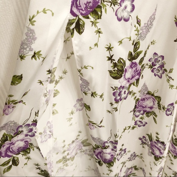 ✖️SOLD✖️LES REVERIES Petal Sleeve Slit Front Dress - Picture 13 of 14